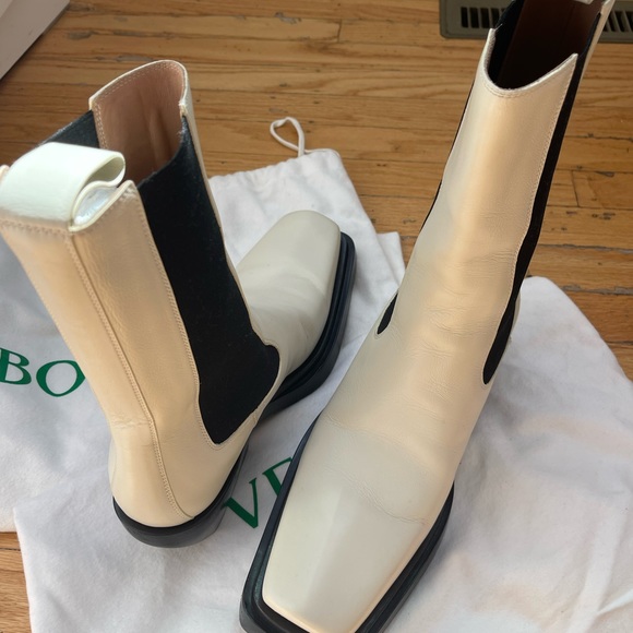 Authentic Bottega Venetta Lean Boots 👢 - Picture 7 of 7